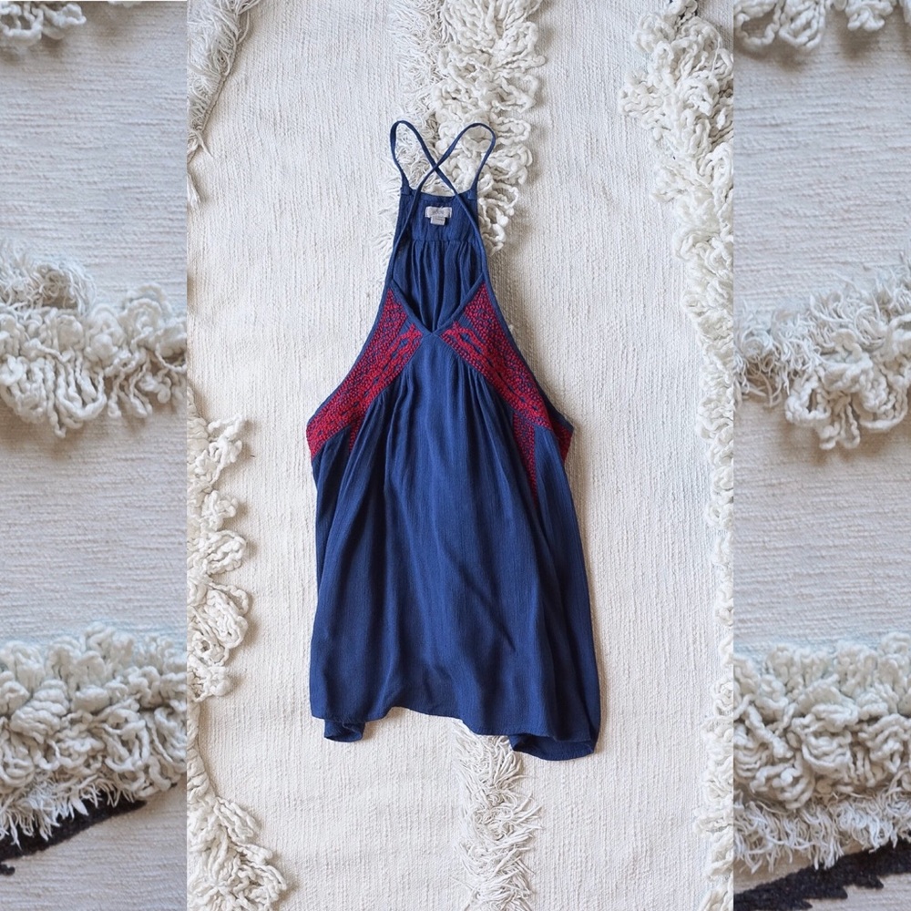 2 {for} 20 ✨ Boho Top Urban Outfitters Embroidered